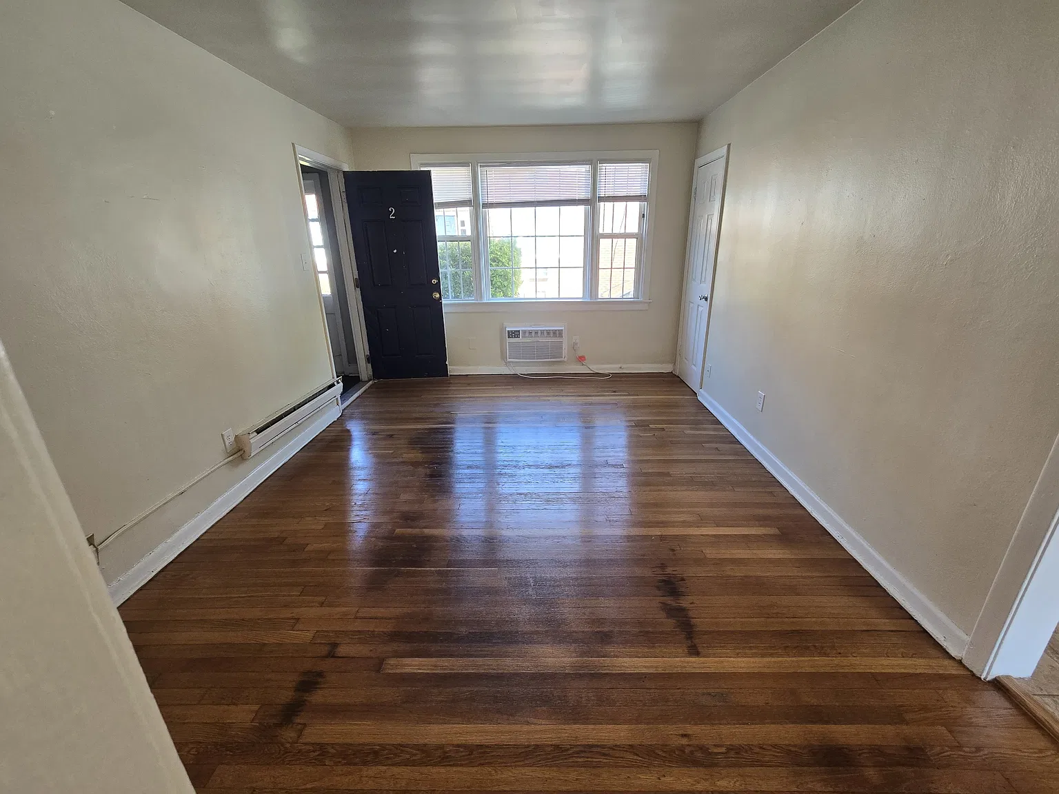 2 bed, 650 sqft, $995 — Photo 4
