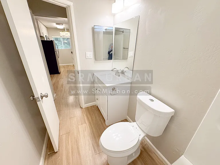 2870 Broadway #8 — Photo 14