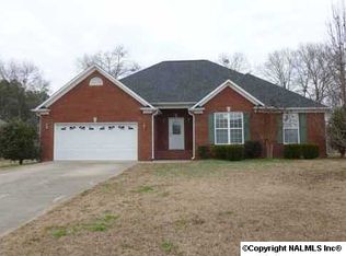 605 Sherry St NE, Hartselle, AL 35640