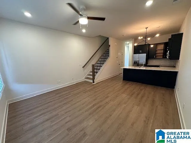 3 bed, 3.0 bath, $2,750 — Photo 2