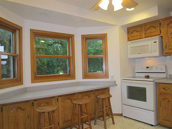 Bow window