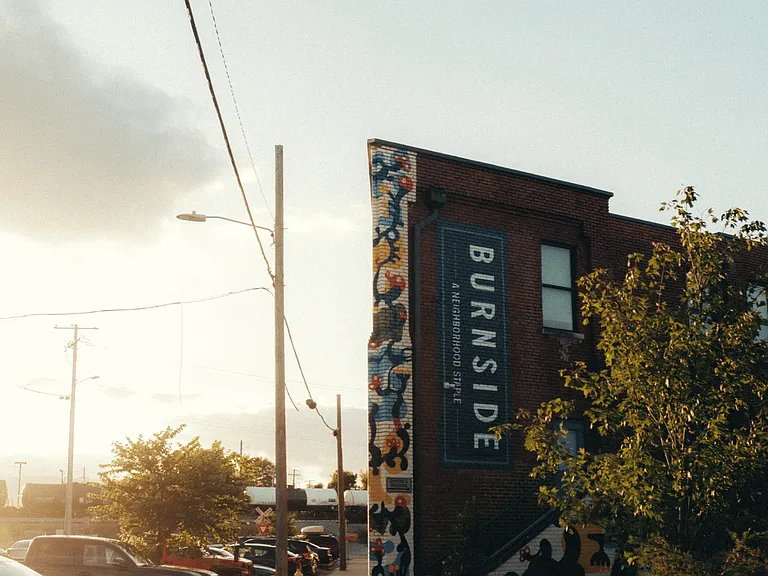 Burnside — Photo 11