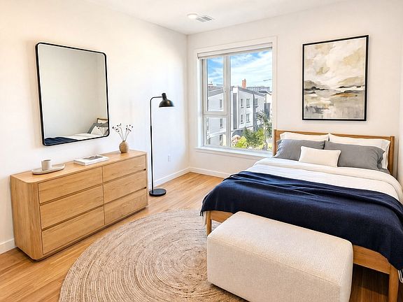5th image of 267 Old Colony Ave #402