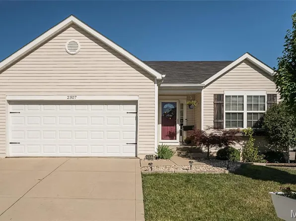 2307 Flowering Ash Ln, Lake Saint Louis, MO 63367