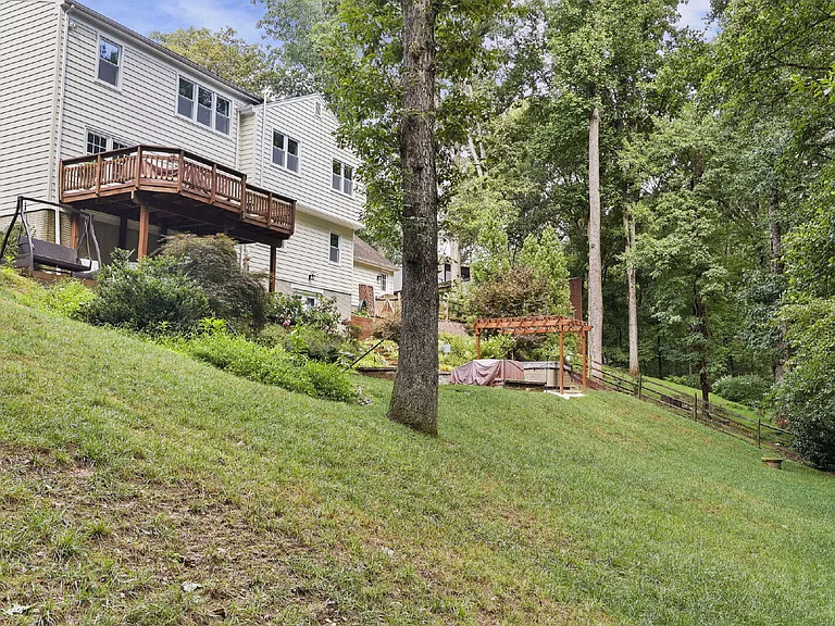 11734 Quay Rd — Photo 48