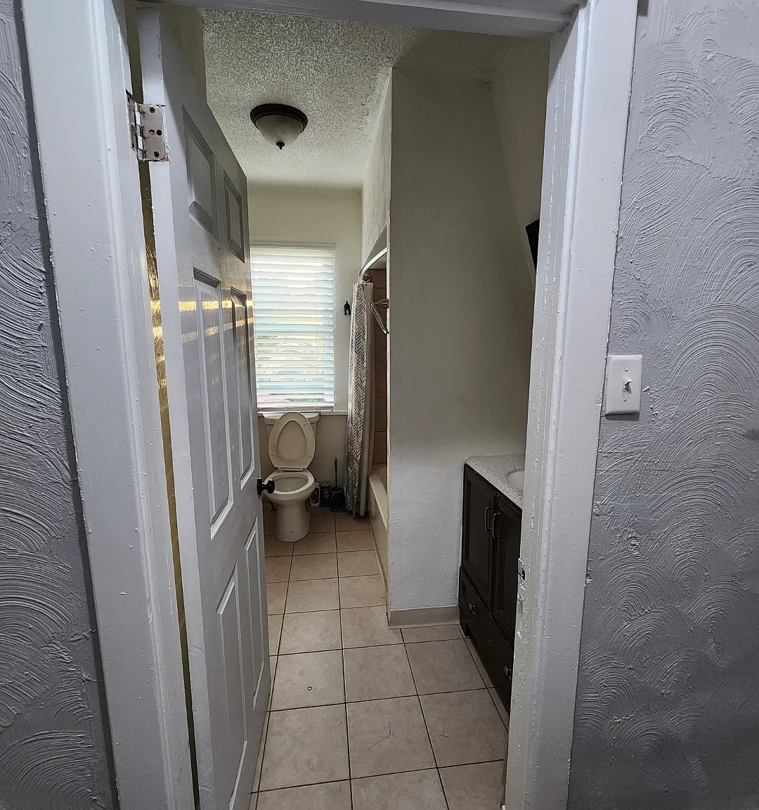 4 bed, 1820 sqft, $1,600 — Photo 4