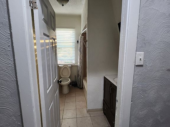 4th image of 836 Gearing Ave