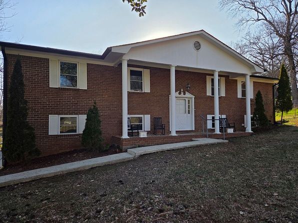 379 Pleasant View Cir