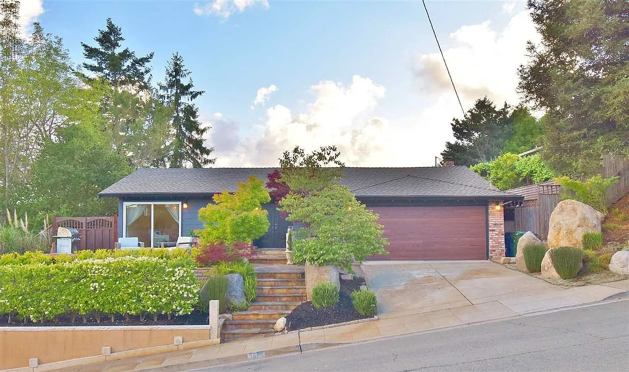 5674 Shadow Ridge Dr photo 1