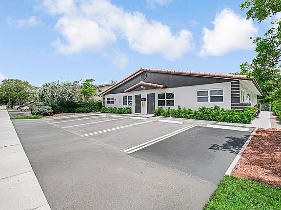 3rd image of 7521 NW 44th Court