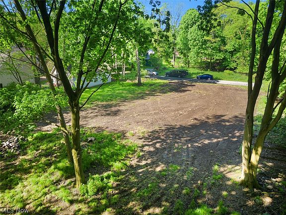 3rd image of 4205 S Woodcliff Dr