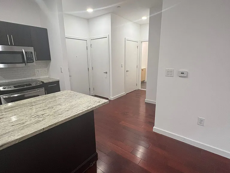 1238 N 28th St #1B — Photo 11