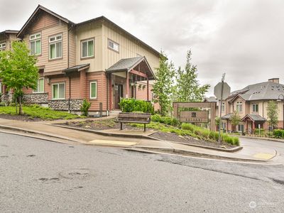 1000 Cabin Creek Lane SW #C103, Issaquah, WA, 98027