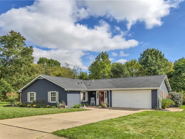 106 Crossing Ridge Trl, Cranberry Township, PA 16066