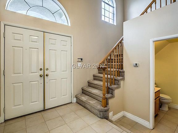 4th image of 2871 Aliso Dr