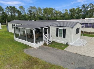 1516 Festival Ave., North Myrtle Beach, SC 29582