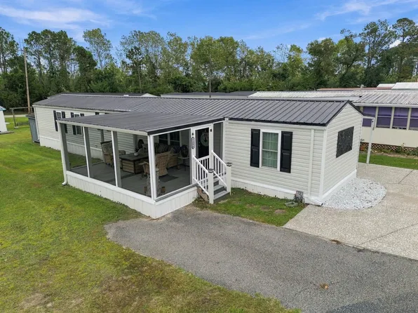 1516 Festival Ave., North Myrtle Beach, SC 29582