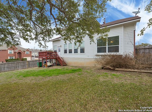 3rd image of 20831 Las Lomas Blvd