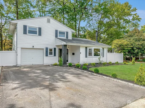 21 Lydia Ln, Edison, NJ 08817