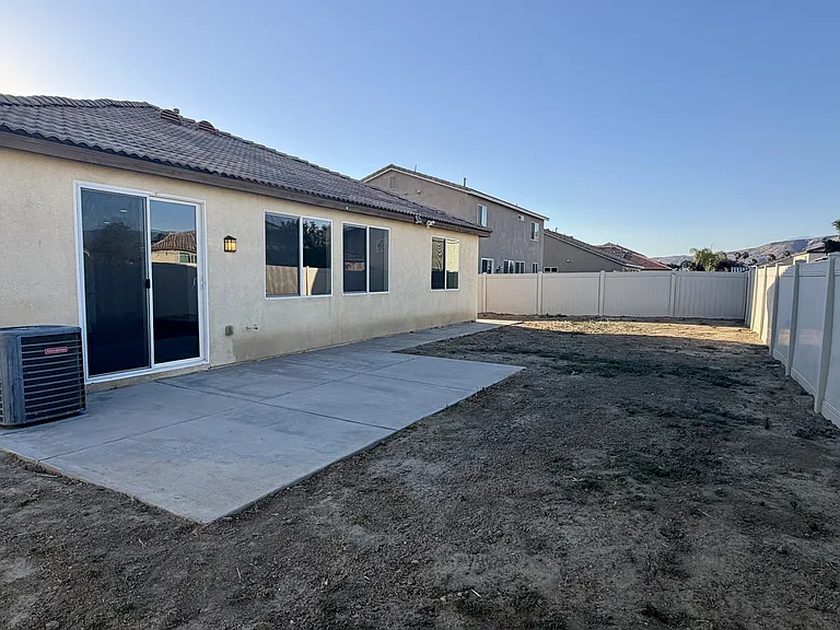 914 Haviture Way — Photo 25
