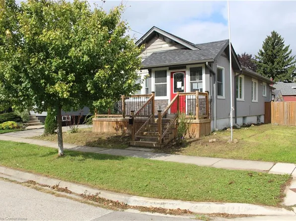 304 Nelson St, Brantford, ON N3S 4C8