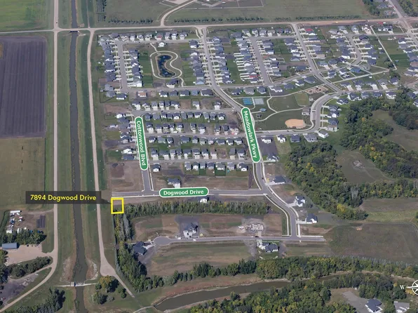 7894 Dogwood Dr, Horace, ND 58047