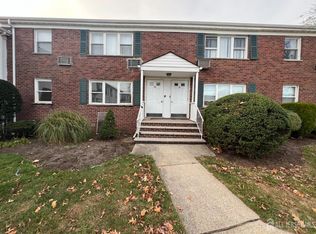 10 Garfield Park #A, Edison, NJ 08837