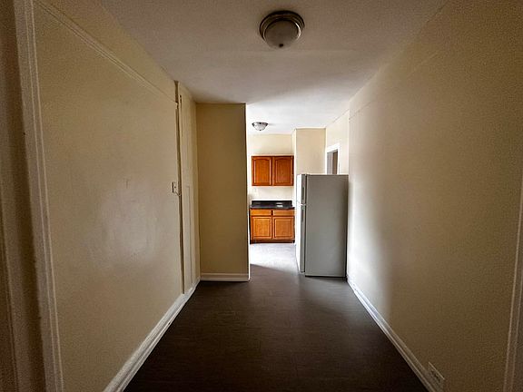 3rd image of 2277 Andrews Ave N #5