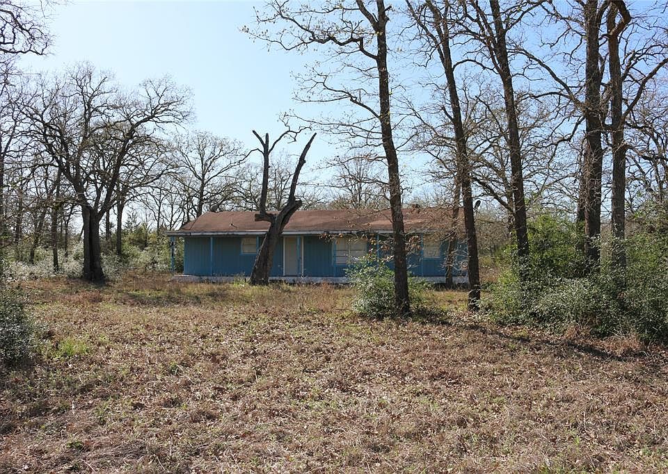 1st image of 25665 Bankhead Dr