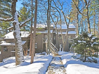 47 Hawks NE, Glen Arbor, MI, 49636