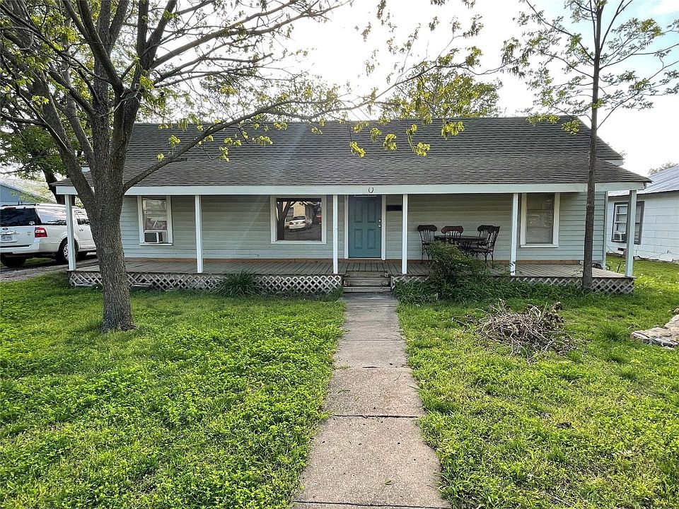 1st image of 903 14th St