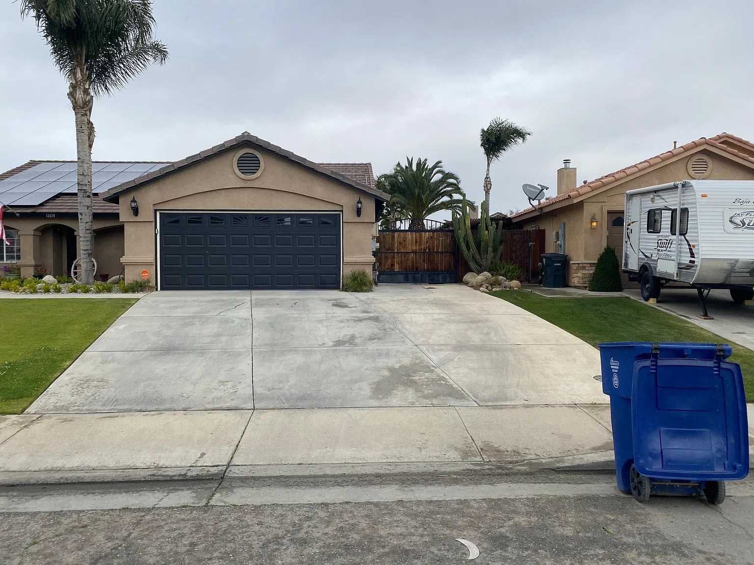 12618 Grand Teton Dr — Photo 2