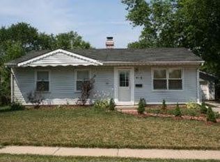 418 Holden Ave, Romeoville, IL 60446