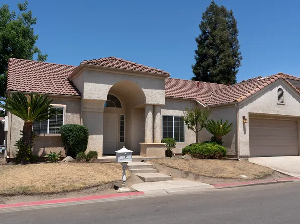 1044 E Manhattan Ave, Fresno, CA 93720