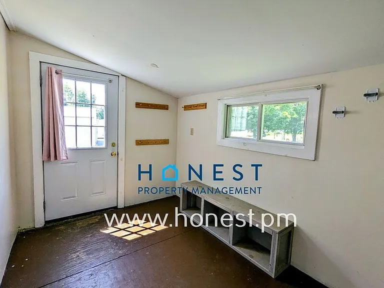1860 Hallowell Rd — Photo 30