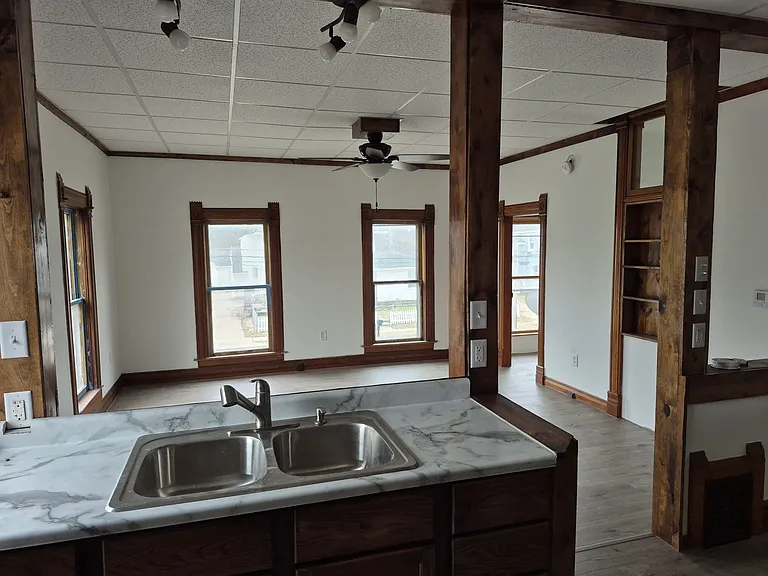 206 W Delaware St #C — Photo 9