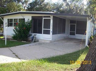 5602 Williamsburg Ln, Wildwood, FL 34785