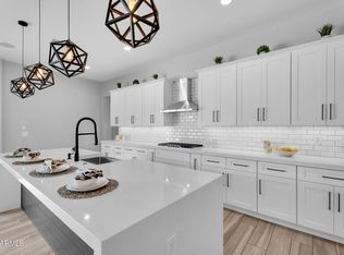 745 E Highline Canal Rd, Phoenix, AZ 85042