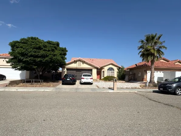 15185 Zircon Dr, Victorville, CA 92394