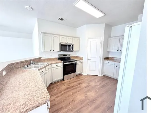 3601 Peacock Pl, Mesquite, TX 75181