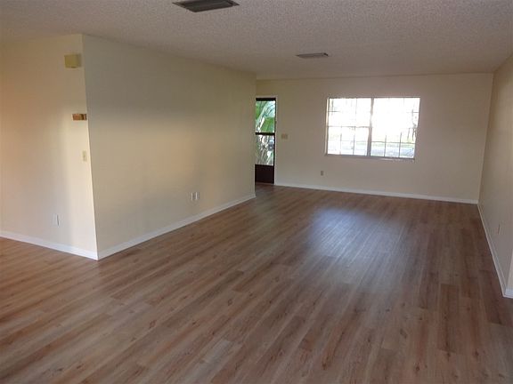2nd image of 489 Romano St
