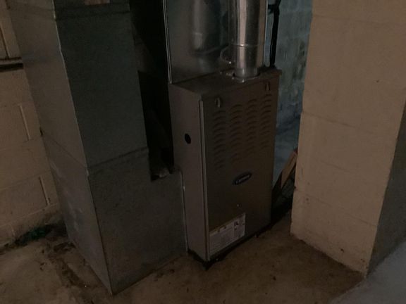 5th image of 420 N Glenwood Dr