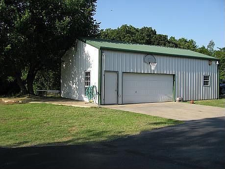 24x40 shop with 12 ft. ceilings