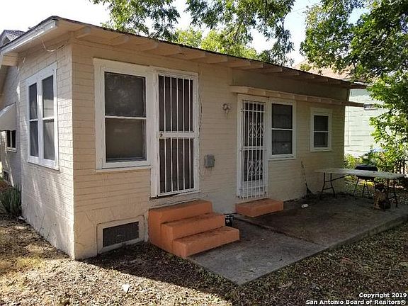 2nd image of 1206 S Walters St