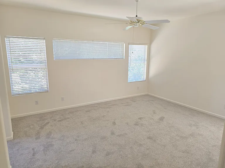 549 Cascade Dr — Photo 16