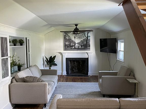 2nd image of 6920 Maryland Ave #1D