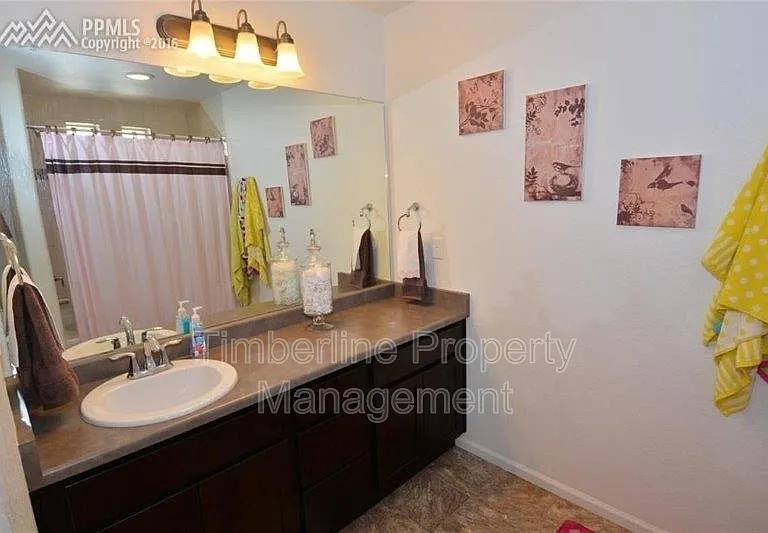 8075 Longleaf Ln — Photo 10