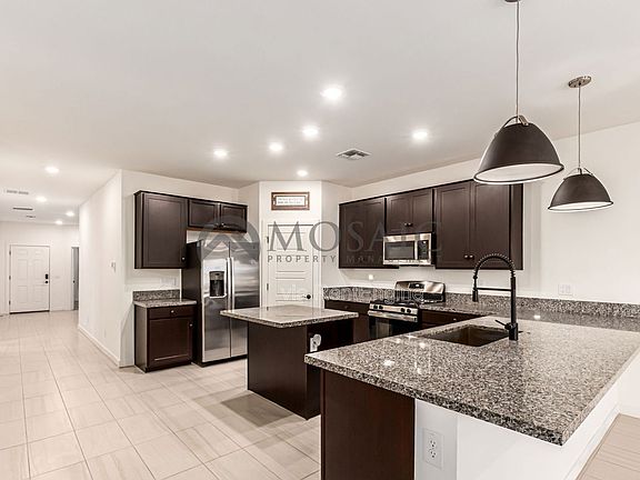 3rd image of 35208 W Santa Monica Ave