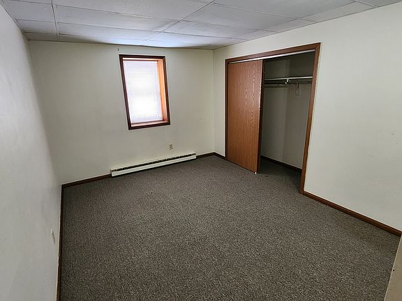 5th image of 3098 E Pike