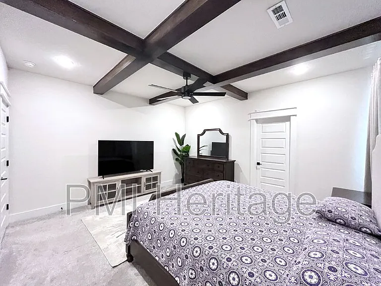2061 Larry Ln — Photo 13